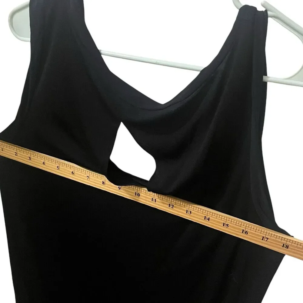 Welcome to my closet! - Picture 10 of 10